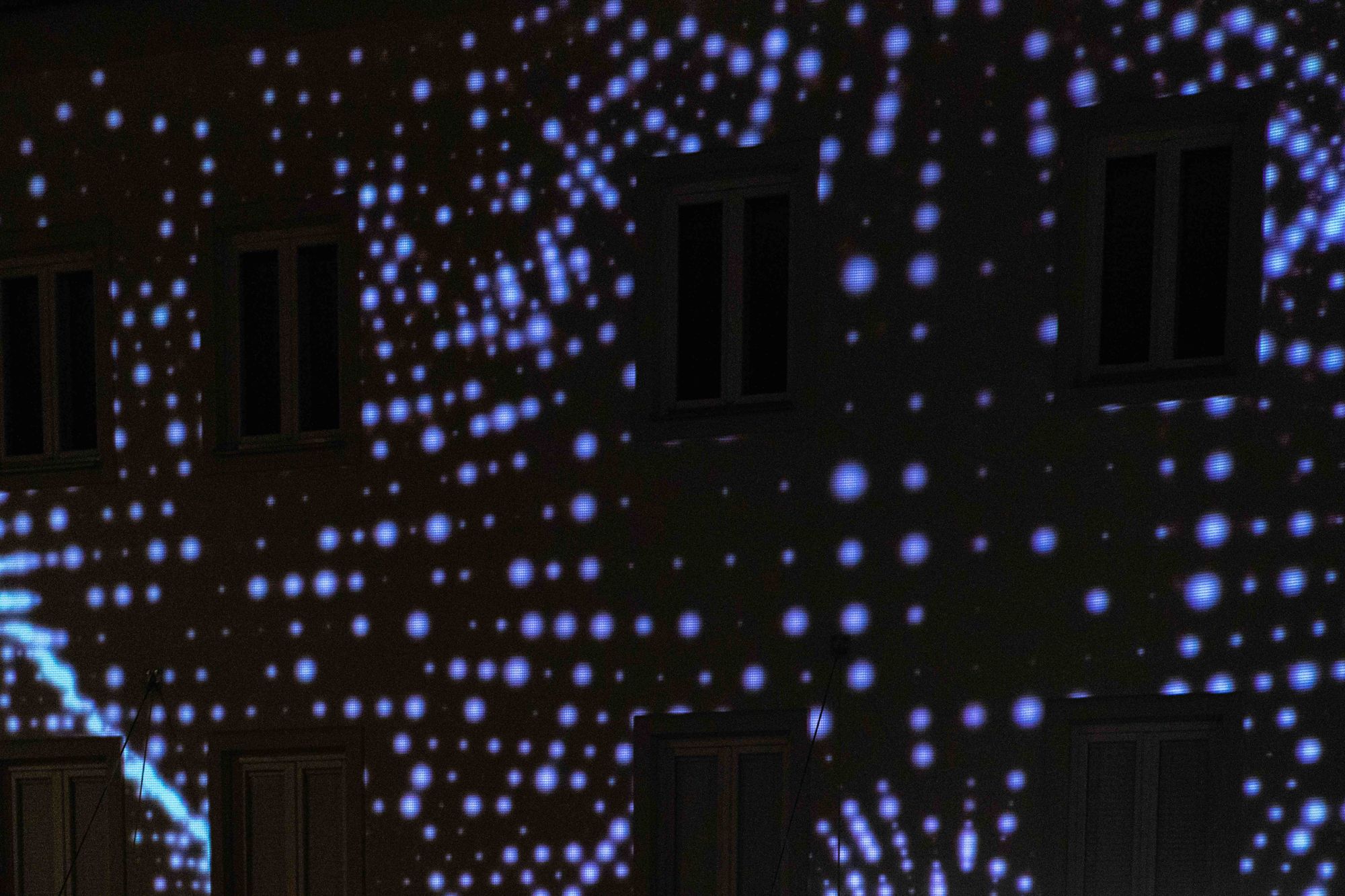 Partycles: Inteactive video mapping for Springfest | Pietro Forino